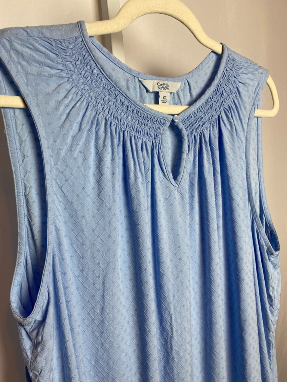 croft & barrow Soft Blue Sleeveless Smocked-Yoke Blouse XXL - Picture 7 of 8